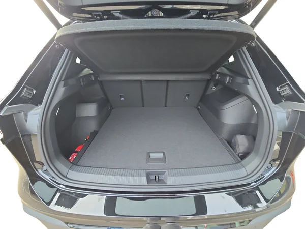 VOLKSWAGEN Tiguan (2026) — foto 19 van 24