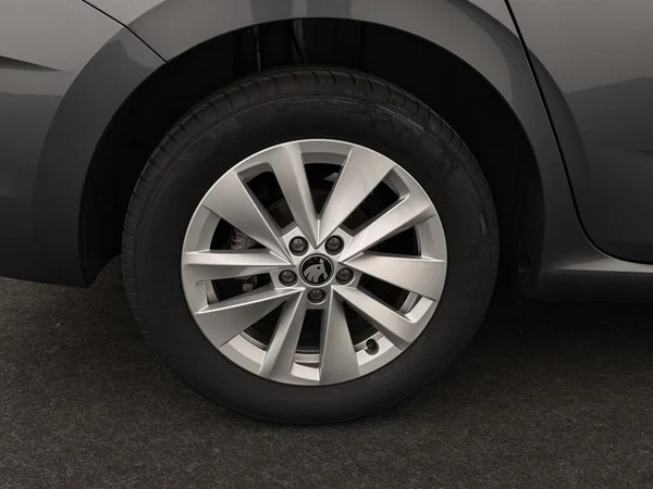 SKODA Scala (2025) — foto 12 van 18