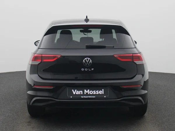 Volkswagen Golf (2021) — foto 36 van 40