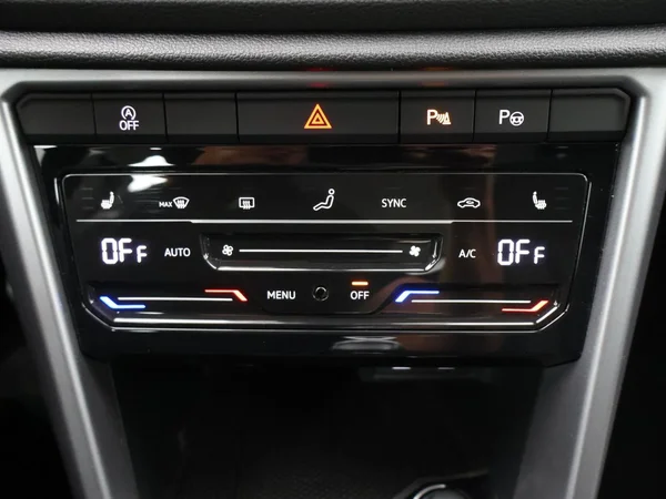 VOLKSWAGEN T-Roc (2023) — foto 6 van 27