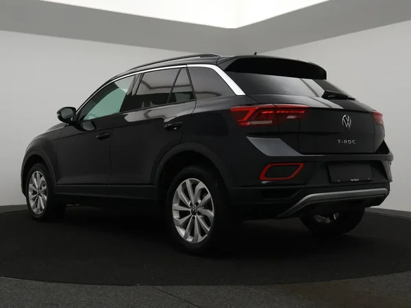 Volkswagen T-Roc (2024) — foto 3 van 28