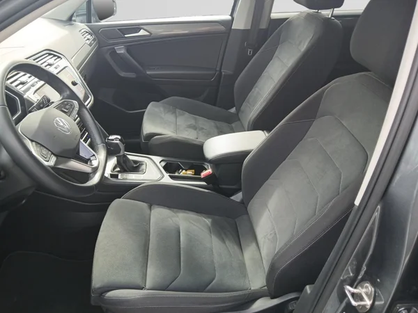 VOLKSWAGEN Tiguan Allspace (2022) — foto 10 van 21