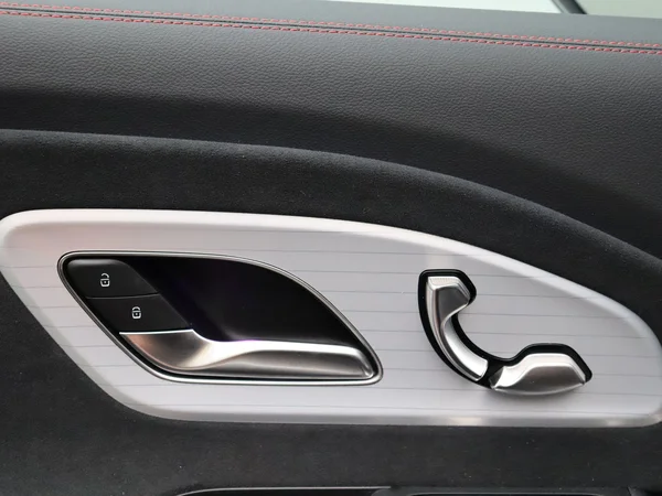 Mercedes-Benz CLA (2026) — foto 2 van 32