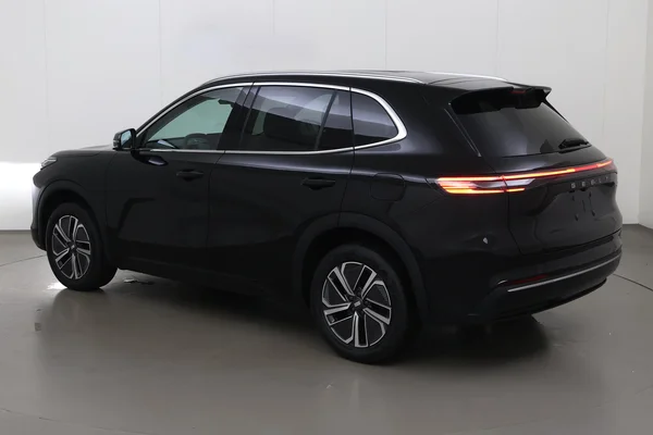 GEELY Starray EM-i (PHEV) (2026) — foto 12 van 18