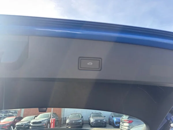VOLKSWAGEN T-Roc (2024) — foto 4 van 20
