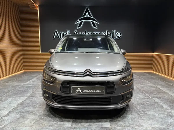 Citroen C4 (2019) — foto 12 van 27