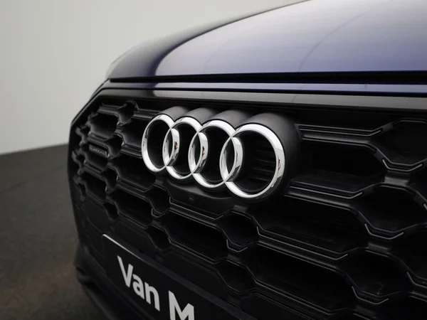 Audi Q5 (2023) — foto 48 van 53