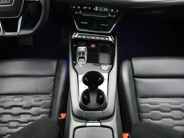Audi e-tron GT (2021) — foto 3 van 30