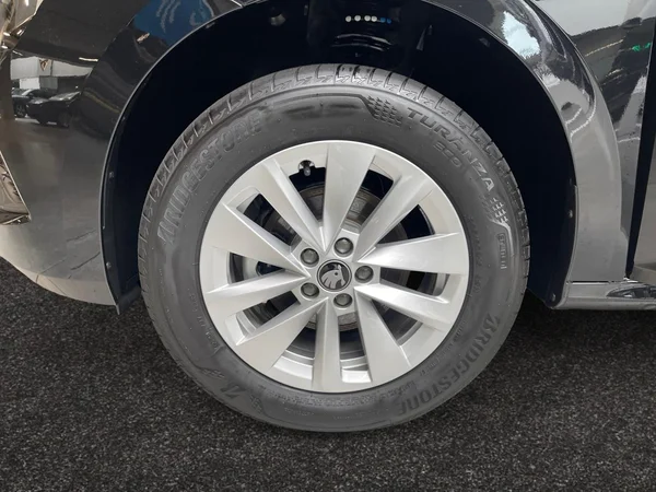 SKODA Kamiq (2026) — foto 3 van 11
