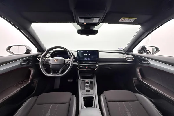 CUPRA Formentor E-Hybrid (PHEV) (2023) — foto 11 van 31
