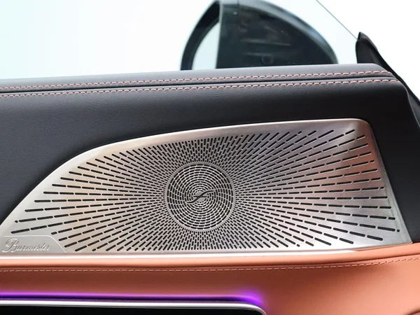 Mercedes-Benz SL (2025) — foto 2 van 34