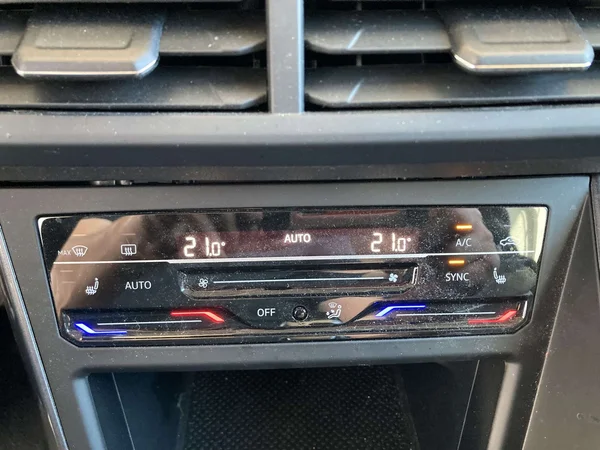 Volkswagen Taigo (2022) — foto 5 van 19