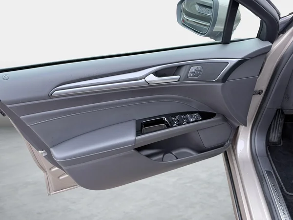 Ford Mondeo (2021) — foto 13 van 16