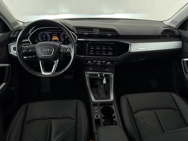 AUDI Q3 (2022) — foto 32 van 32