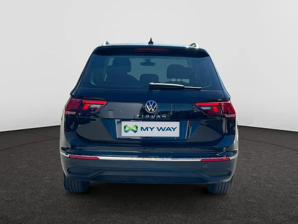 VOLKSWAGEN Tiguan (2023) — foto 19 van 24