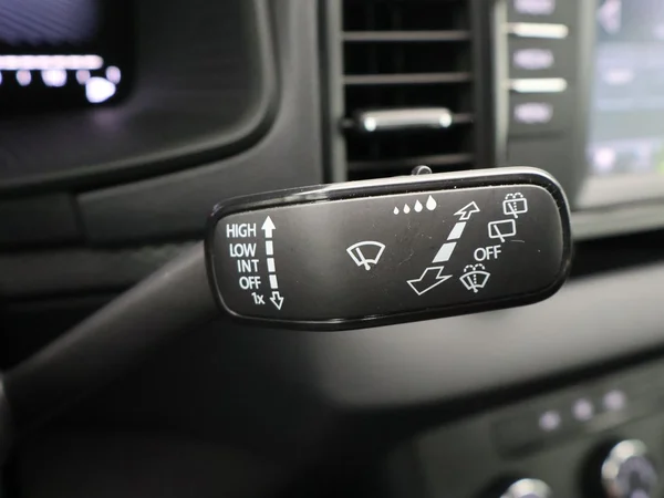 SKODA Karoq (2023) — foto 7 van 29