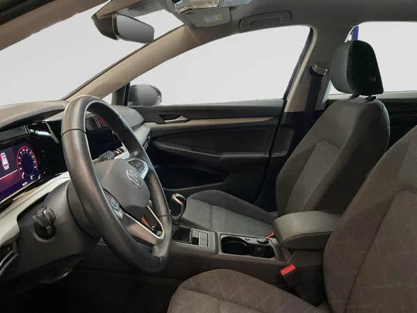 VOLKSWAGEN Golf VIII SW (2023) — foto 22 van 22