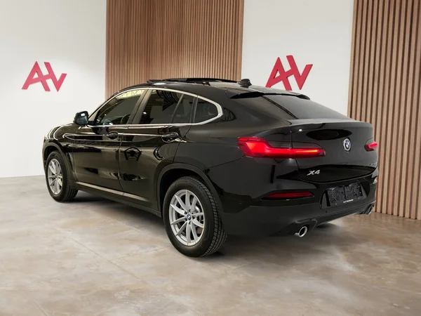 BMW X4 (2021) — foto 29 van 30