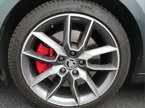 SKODA Octavia SW RS (2018) — foto 28 van 29