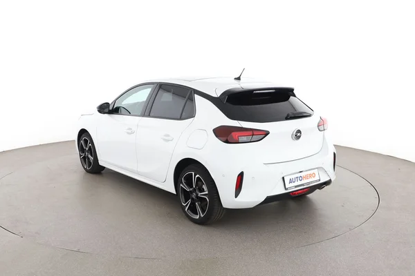 Opel Corsa (2021) — foto 10 van 16