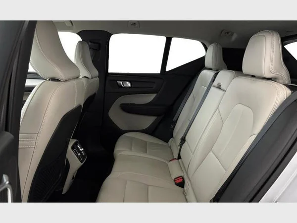 Volvo XC40 (2021) — foto 6 van 15