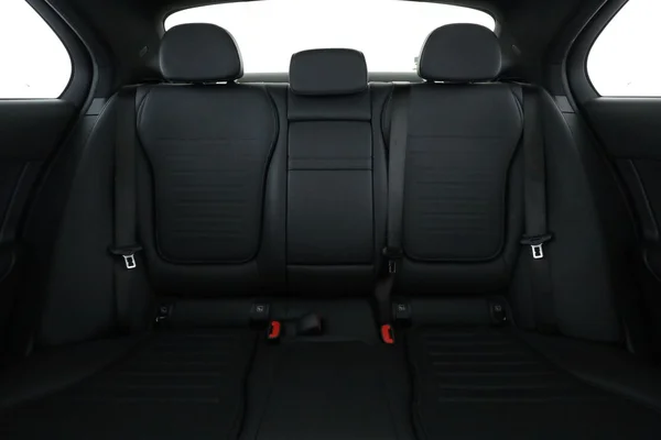 Mercedes-Benz C-Klasse (2024) — foto 6 van 16