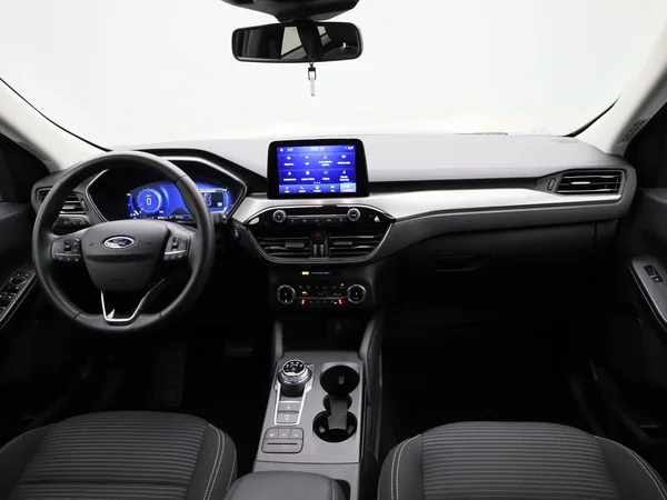 Ford Kuga (2023) — foto 29 van 42
