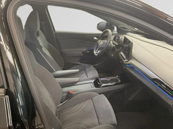 VOLKSWAGEN ID.5 (2026) — foto 7 van 18