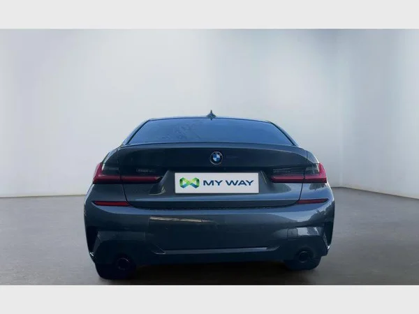 BMW 3 (2021) — foto 21 van 23