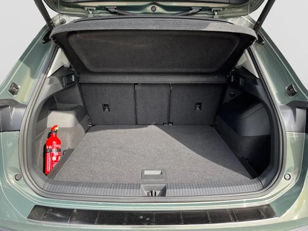 VOLKSWAGEN Tiguan (2024) — foto 6 van 22