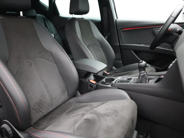 SEAT Leon (2020) — foto 17 van 22