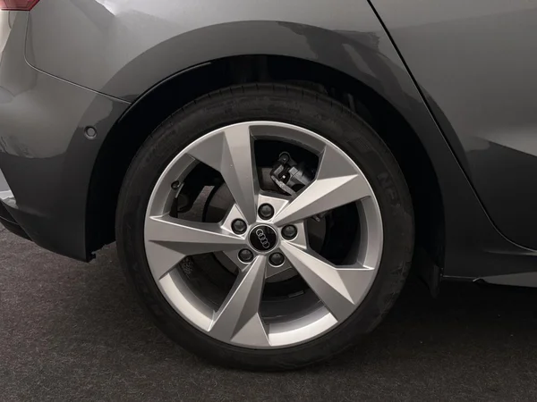 AUDI A3 Sportback (2025) — foto 12 van 18