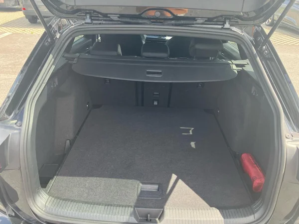VOLKSWAGEN Golf VIII SW (2025) — foto 5 van 25