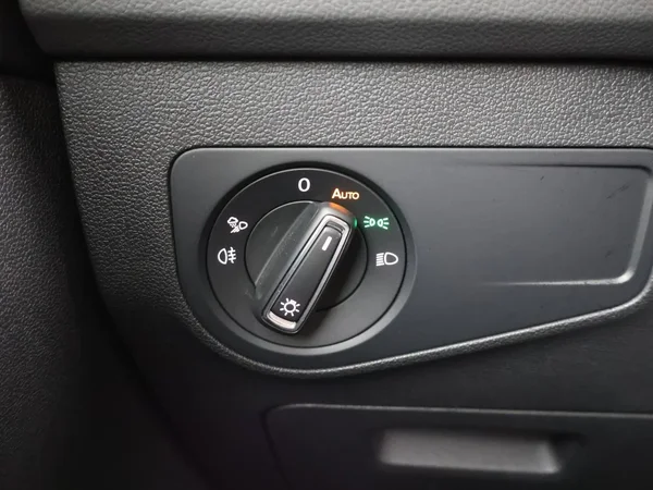Volkswagen Tiguan (2021) — foto 22 van 33