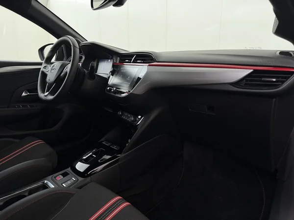 OPEL Corsa (2023) — foto 3 van 28
