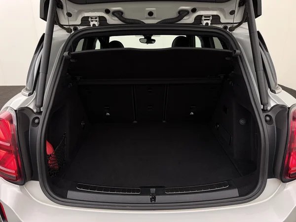 MINI Cooper SE Countryman (2021) — foto 8 van 34