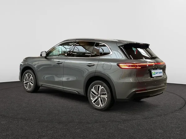GEELY Starray EM-i (PHEV) (2026) — foto 16 van 22