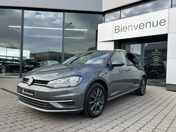 Volkswagen Golf 9d2f6154-5afa-45d3-896e-47aaddc5fca0