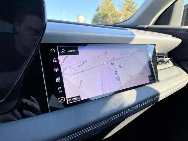 AUDI Q6 Sportback e-tron (2025) — foto 6 van 22