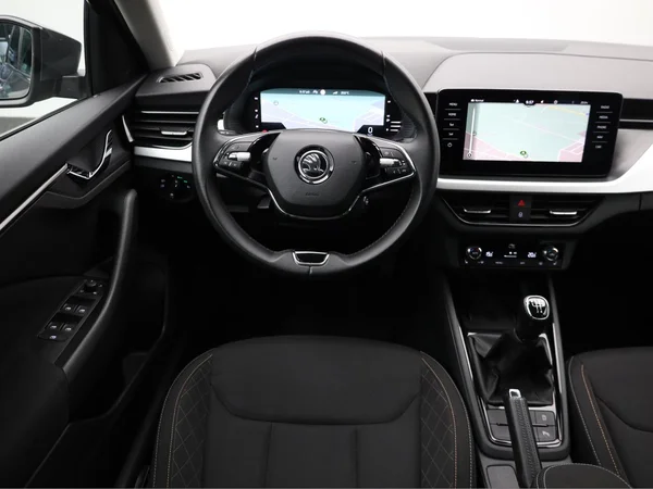 SKODA Scala (2023) — foto 4 van 20