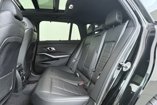 BMW 3 SW PHEV (G21) (2021) — foto 31 van 32