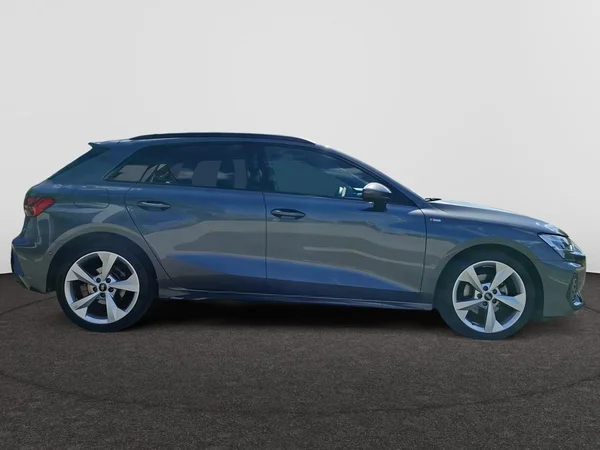 AUDI A3 Sportback (2025) — foto 21 van 24