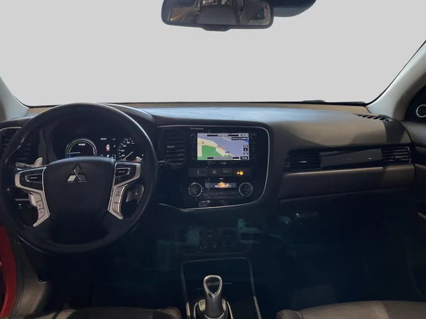 Mitsubishi Outlander (2018) — foto 5 van 21
