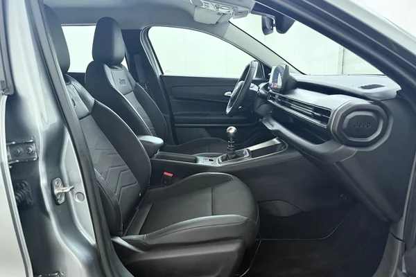 Jeep Avenger (2025) — foto 15 van 17