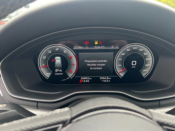 AUDI A4 Avant (2022) — foto 17 van 18
