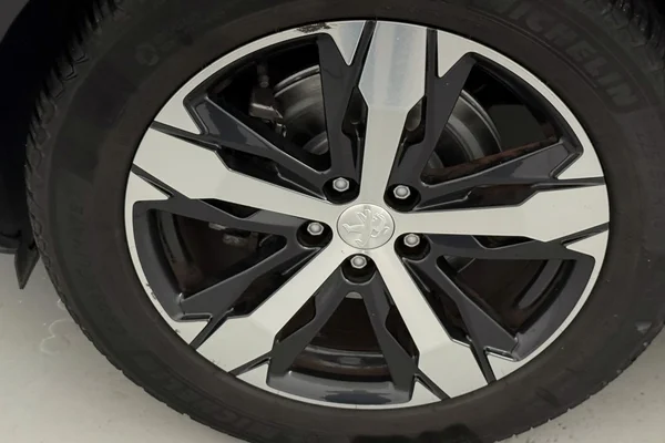 Peugeot 3008 (2020) — foto 18 van 29