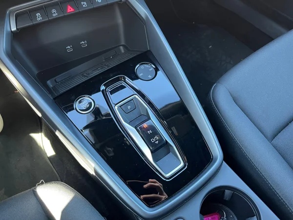 AUDI A3 Sportback (2025) — foto 4 van 24