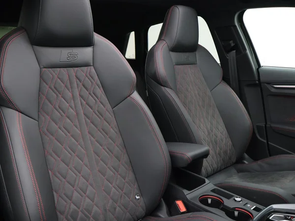 AUDI S3 Sportback (2026) — foto 3 van 31