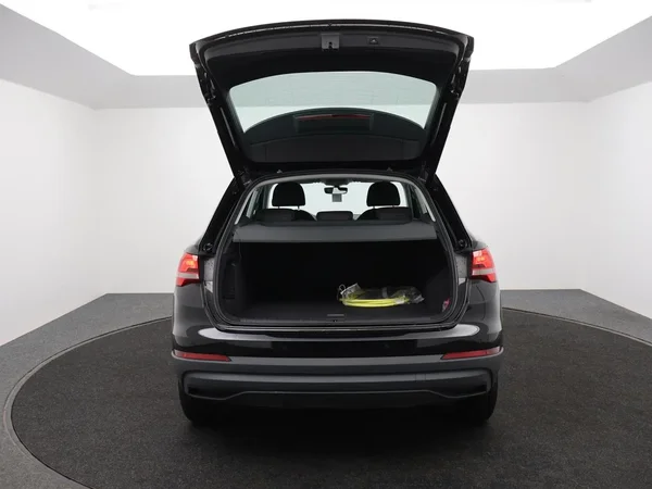 Audi Q3 (2021) — foto 8 van 29