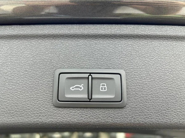 AUDI A4 Avant Dsl (2023) — foto 7 van 38